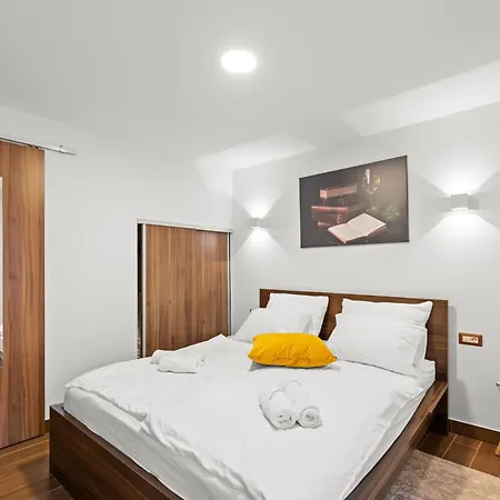 New!!!apartment Old Town Square Apartment