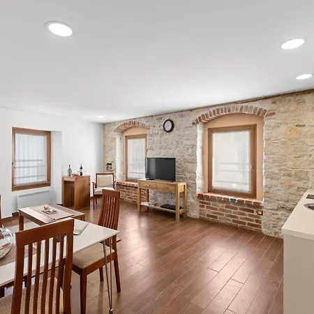 Apartment New!!!apartment Old Town Square *