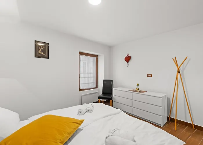 New!!!apartment Old Town Square 아파트 *